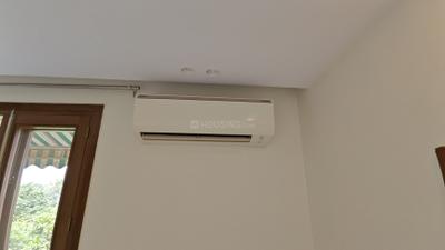 Living Room Image of 2160 Sq.ft 3 BHK Builder Floor for rent in Unitech Residency Greens, Sector 46 Gurgaon for Rs. 80000