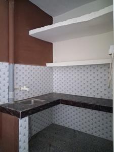 Kitchen Image of 600 Sq.ft 1 RK Apartment / Flat for rent in Sector 102 Noida for Rs. 15000