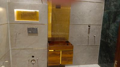 Image of 1600 Sq.ft 4 BHK Builder Floor for rent in Sector 24 Rohini, New Delhi for Rs. 30000