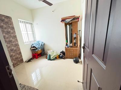 Bedroom Image of 700 Sq.ft 2 BHK Apartment / Flat for sale in Anakaputhur Chennai for Rs. 4400000