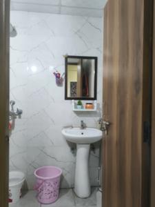 Common Bathroom Two Image of 1530 Sq.ft 3 BHK Apartment / Flat for sale in Vihaan Vista, Noida Extension Greater Noida for Rs. 6000000