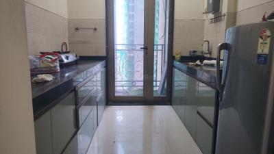 Kitchen Image of 850 Sq.ft 2 BHK Apartment / Flat for rent in Raheja Amalfi, Sicily &amp; Capri, Madh Mumbai for Rs. 58000