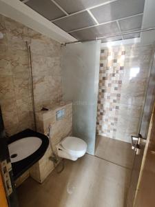 Bathroom Image of 800 Sq.ft 2 BHK Apartment / Flat for rent in Kohinoor Grandeur, Ravet Pune for Rs. 25000