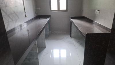 Kitchen Image of 700 Sq.ft 2 BHK Apartment / Flat for sale in Kandivali West Mumbai for Rs. 18500000