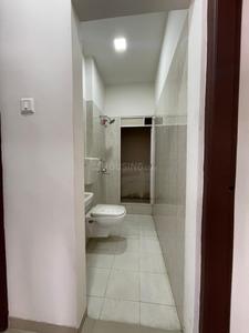 Bathroom Image of 395 Sq.ft 1 BHK Apartment / Flat for sale in Puraniks Elyra, Thane West Thane for Rs. 4500000