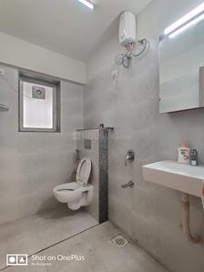 Bathroom Image of 1800 Sq.ft 3 BHK Apartment / Flat for rent in RNA Continental, Chembur Mumbai for Rs. 120000