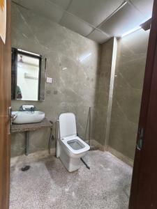 Bathroom Image of 669 Sq.ft 1 BHK Builder Floor for rent in Sector 40 Gurgaon for Rs. 26000