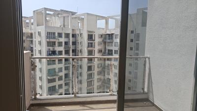Balcony Image of 900 Sq.ft 3 BHK Apartment / Flat for rent in Pharande Felicity, Ravet Pune for Rs. 28000