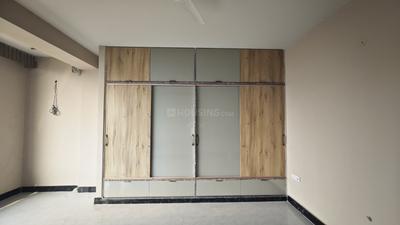 Bedroom Image of 3500 Sq.ft 3 BHK Builder Floor for rent in Sector 116 Noida for Rs. 75000