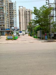 Image of 1600 Sq.ft 3 BHK Apartment / Flat for sale in Shiv The Ozone Park Apartments, Sector 86, Faridabad for Rs. 12700000