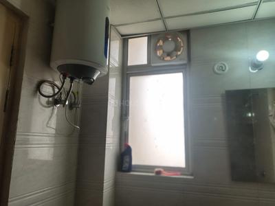 Bathroom Image of 1180 Sq.ft 3 BHK Apartment / Flat for rent in Oro Elements, Jankipuram Lucknow for Rs. 18500