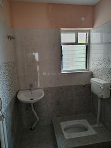 Bathroom Image of 1400 Sq.ft 3 BHK Apartment / Flat for rent in Aryan Jagannath Gardens, Gutuwa Ranchi for Rs. 17000