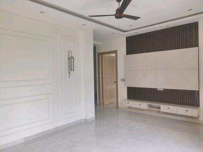 Living Room Image of 2800 Sq.ft 4 BHK Builder Floor for sale in RR Diamond Floors, Green Field Colony Faridabad for Rs. 27100000