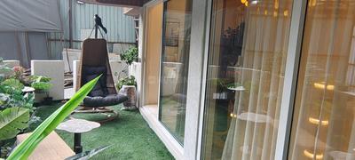 Balcony Image of 1750 Sq.ft 4 BHK Apartment / Flat for sale in Vile Parle West Mumbai for Rs. 73000000