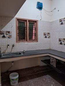Kitchen Image of 650 Sq.ft 2 BHK Independent House for rent in Pallavaram Chennai for Rs. 20000