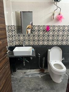 Bathroom Image of 1800 Sq.ft 2 BHK Builder Floor for rent in Mansarovar Extension Jaipur for Rs. 15000