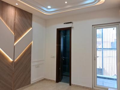 Bedroom Image of 1350 Sq.ft 3 BHK Builder Floor for sale in Paschim Vihar New Delhi for Rs. 25000000