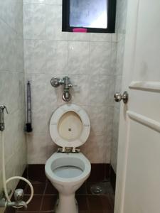 Common Bathroom Image of 600 Sq.ft 1 BHK Apartment / Flat for sale in Hiranandani Estate Thane for Rs. 9000000