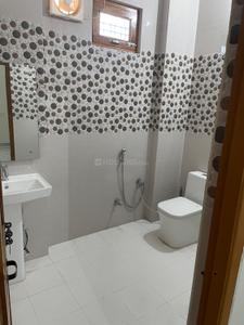 Bathroom Image of 1995 Sq.ft 4 BHK Independent House for rent in Citizen Nature Villa, Jhusi Allahabad for Rs. 16000