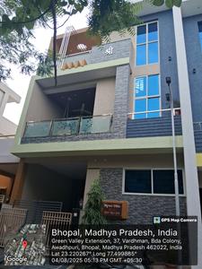 Flats for Rent in Vardhaman Colony, Awadhpuri, Bhopal 3+ Rental