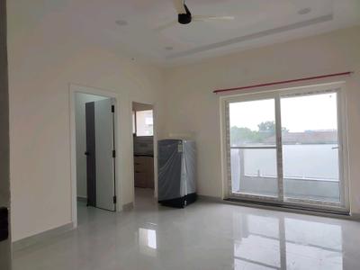 Living Room Image of 780 Sq.ft 1 BHK Apartment / Flat for rent in Kondapur Hyderabad for Rs. 25000