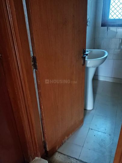 rindavan  Bathroom 1