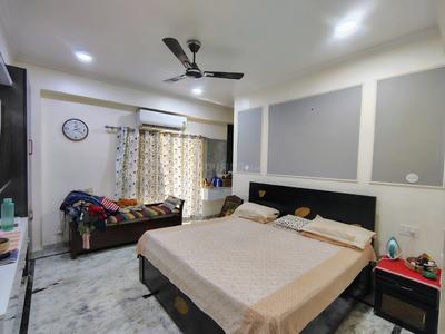 Bedroom Image of 2170 Sq.ft 4 BHK Apartment / Flat for sale in Niho Hi Bird Scottish Garden, Indirapuram Ghaziabad for Rs. 19900000