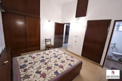 Bedroom Image of 350 Sq.ft 1 RK Builder Floor for rent in Gautam Nagar New Delhi for Rs. 24000