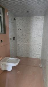 Bathroom Image of 1260 Sq.ft 2 BHK Apartment / Flat for rent in Evergreen Aruni Mist, Dombivli West Thane for Rs. 25000