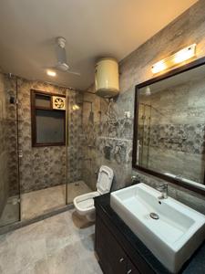 Bathroom Image of 1800 Sq.ft 3 BHK Builder Floor for sale in Greater Kailash New Delhi for Rs. 51000000