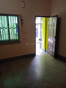 Hall Image of 750 Sq.ft 2 BHK Independent House for rent in Patuli Kolkata for Rs. 11000