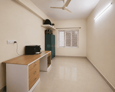 Bedroom Image of 1000 Sq.ft 2 BHK Apartment / Flat for sale in TVS Nagar Coimbatore for Rs. 5599999