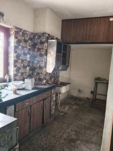 Kitchen Image of 1100 Sq.ft 3 BHK Apartment / Flat for sale in Vikaspuri New Delhi for Rs. 10000000