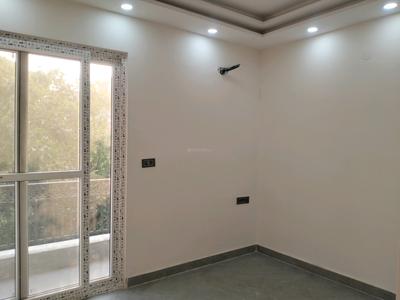 Bedroom Image of 1000 Sq.ft 2 BHK Builder Floor for sale in Ramesh Nagar New Delhi for Rs. 15500000