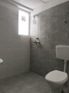 Common Bathroom Image of 841 Sq.ft 2.5 BHK Apartment / Flat for sale in Nirala Estate , Noida Extension Greater Noida for Rs. 10500000