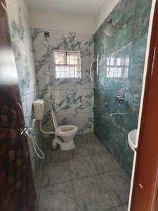 Bathroom Image of 1200 Sq.ft 2 BHK Builder Floor for rent in Jeevan Bima Nagar Bengaluru for Rs. 45000