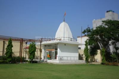 Image of 1130 Sq.ft 2 BHK Apartment / Flat for sale in Landcraft Golf Links Phase 2, Pandav Nagar, Ghaziabad for Rs. 8000000