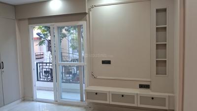 Bedroom Image of 800 Sq.ft 2 BHK Apartment / Flat for sale in Janakpuri New Delhi for Rs. 14500000