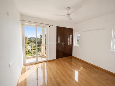 Bedroom Image of 1650 Sq.ft 3 BHK Apartment / Flat for sale in Emaar Gurgaon Greens, Sector 102 Gurgaon for Rs. 19500000