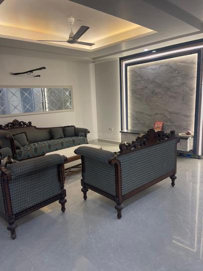 Vijay Estate Main Image 1