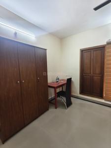 Bedroom Image of 1000 Sq.ft 2 BHK Apartment / Flat for rent in M.G. Road Kochi for Rs. 40000