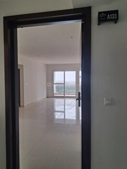 Disha Pursuit Of Sunshine Main Image 1