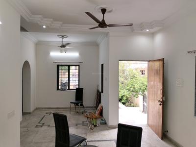 Living Room Image of 1500 Sq.ft 4 BHK Independent House for rent in Chanakyapuri Ahmedabad for Rs. 40000
