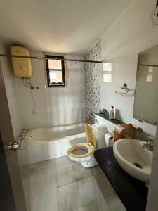 Bathroom Image of 2230 Sq.ft 3 BHK Apartment / Flat for sale in Diwalipura Vadodara for Rs. 8500000