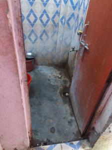 Bathroom Image of 1500 Sq.ft 1 RK Independent House for rent in Hazratganj Lucknow for Rs. 25000