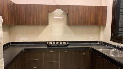 Kitchen Image of 2367 Sq.ft 3 BHK Builder Floor for rent in DLF Phase 2 Gurgaon for Rs. 82000
