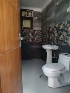 Common Bathroom Image of 800 Sq.ft 2 BHK Apartment / Flat for sale in Chhattarpur New Delhi for Rs. 6510000