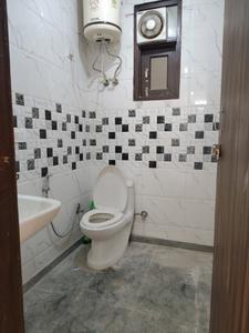 Common Bathroom Image of 1000 Sq.ft 2 BHK Apartment / Flat for sale in Neb Sarai New Delhi for Rs. 4500000