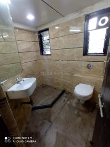 Bathroom Image of 1250 Sq.ft 2.5 BHK Apartment / Flat for rent in Dhantoli Nagpur for Rs. 30000