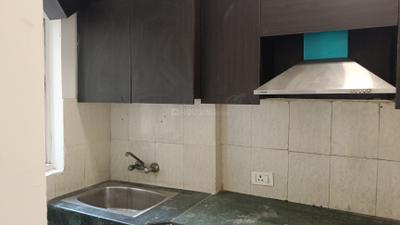 Kitchen Image of 824 Sq.ft 2 BHK Apartment / Flat for sale in Paras Tierea, Sector 137 Noida for Rs. 7300000